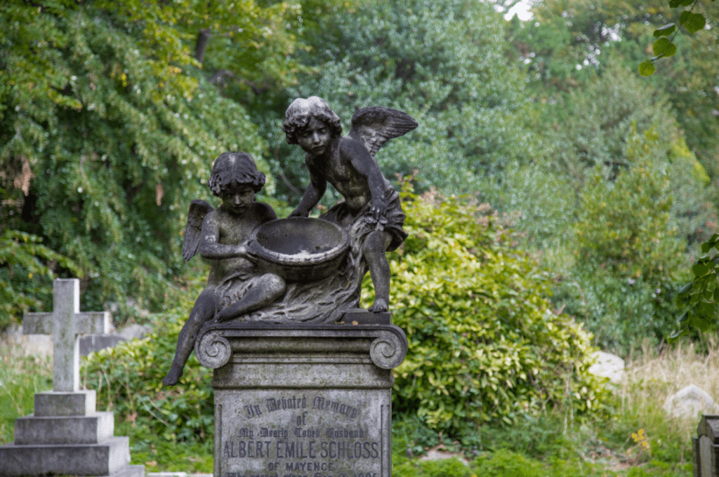 London Cemeteries by Stephanie Sadler, Little Observationist