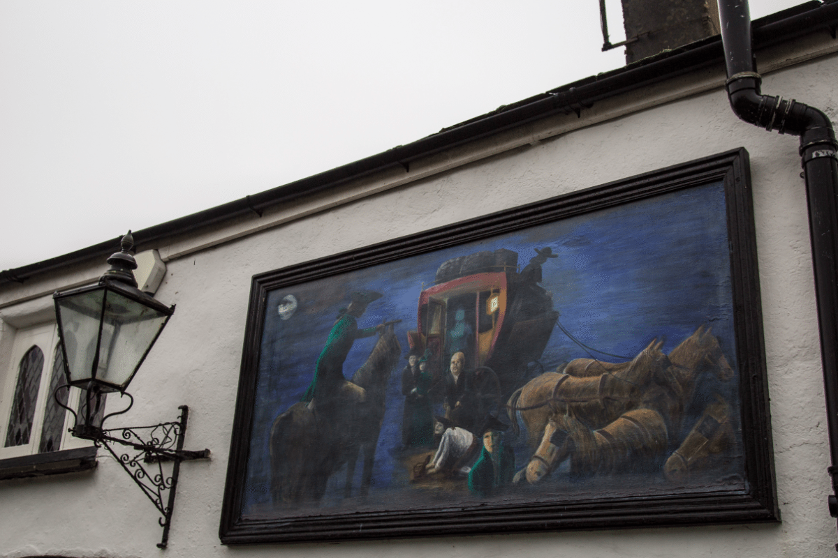 Highwayman's Inn, Britain's Most Unusual Pub, Little Observationist 