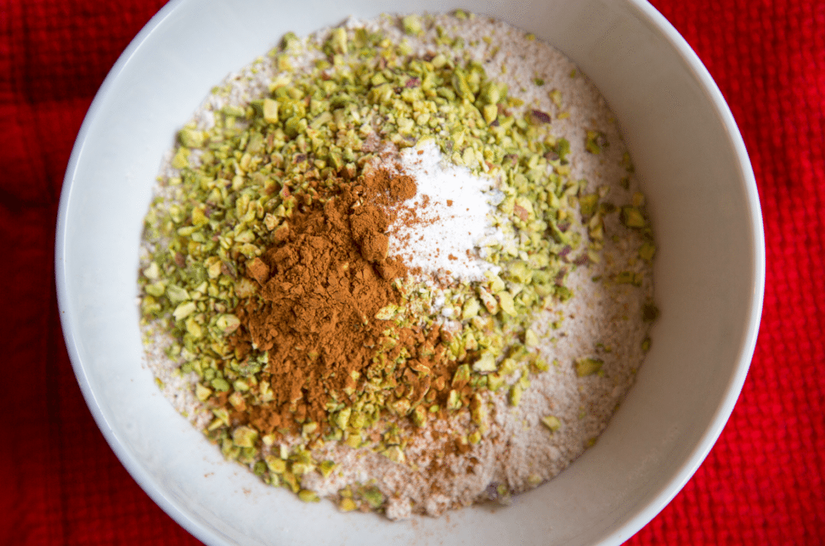 Recipe - Courgette, Pistachio and Orange Loaf Cake - Little Observationist 