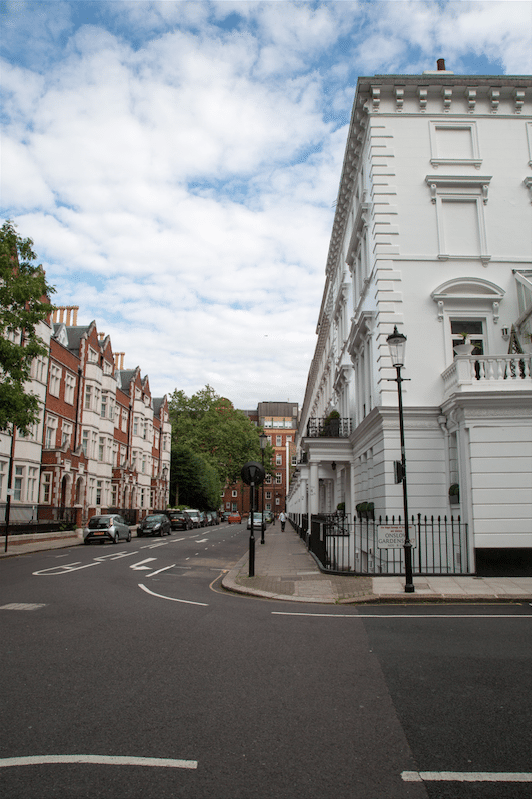 A London Walk from South Kensington to World's End by Stephanie Sadler, Little Observationist