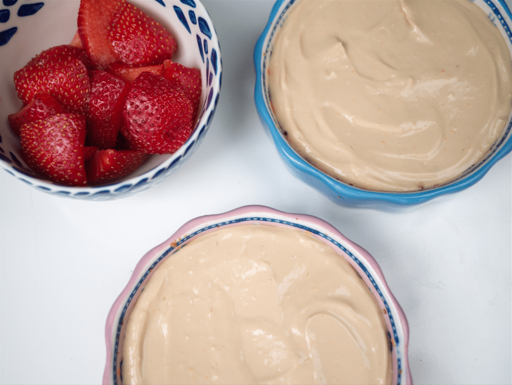 Recipe: Mini Strawberry Lemon Tarts with Biscuit Base